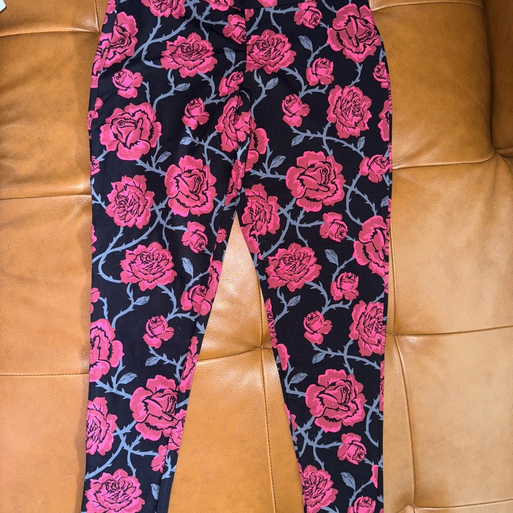 Torrid Floral Black and Pink Leggings
